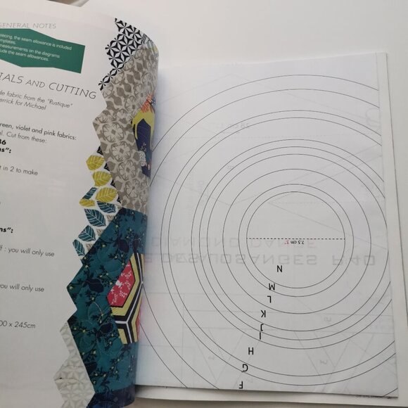 Simply Moderne Magazine Quilt #1 Premier Issue 2015 Crafts Quilting Patterns - Picture 4 of 8